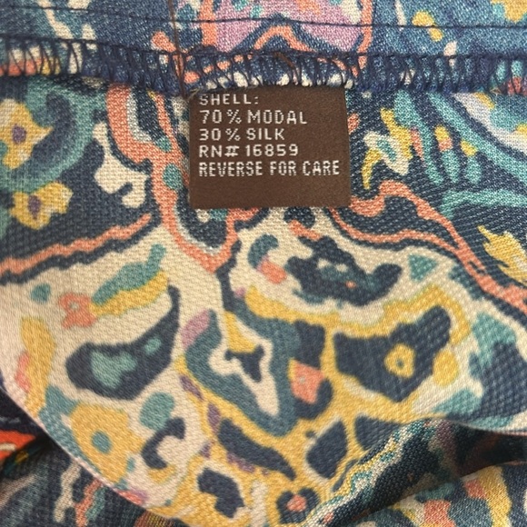 J. McLaughlin Lorinda Silk Modal Long Sleeve Button Back Blouse Garden Paisley S - Picture 7 of 14